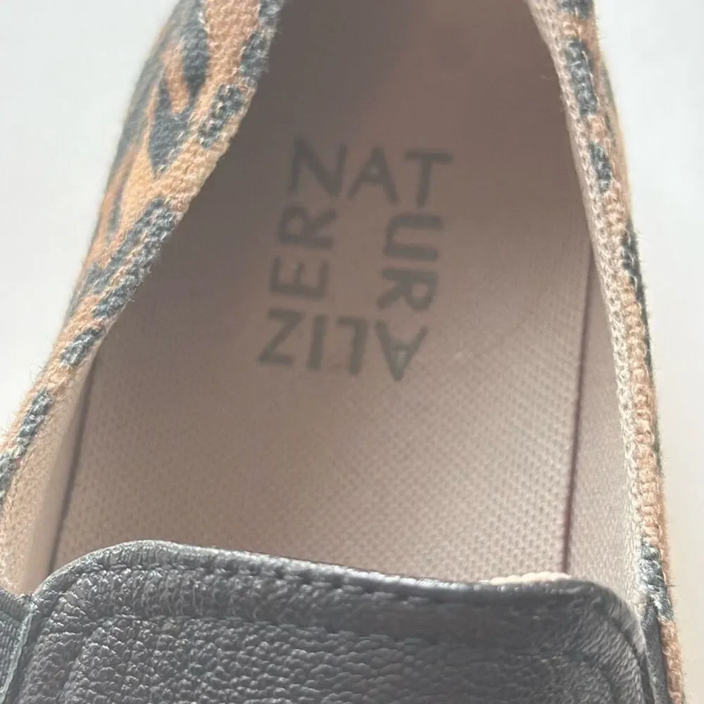 Naturalizer Zola Slip Ons Size 8.5